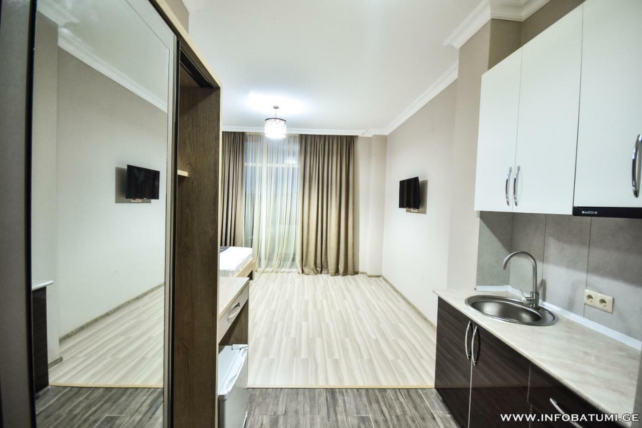 Hotel Wave Batumi Eksteriør bilde
