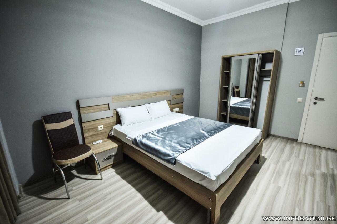 Hotel Wave Batumi Eksteriør bilde