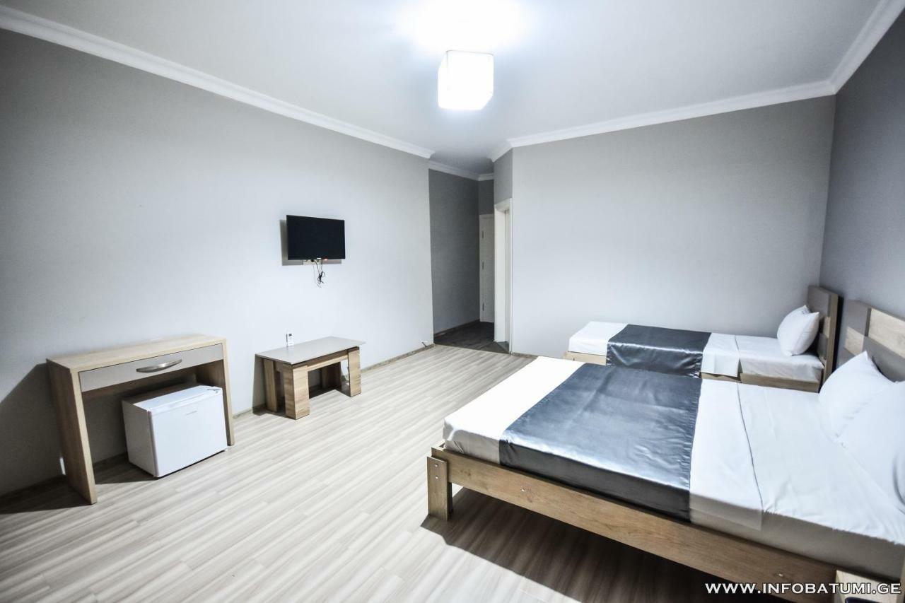 Hotel Wave Batumi Eksteriør bilde