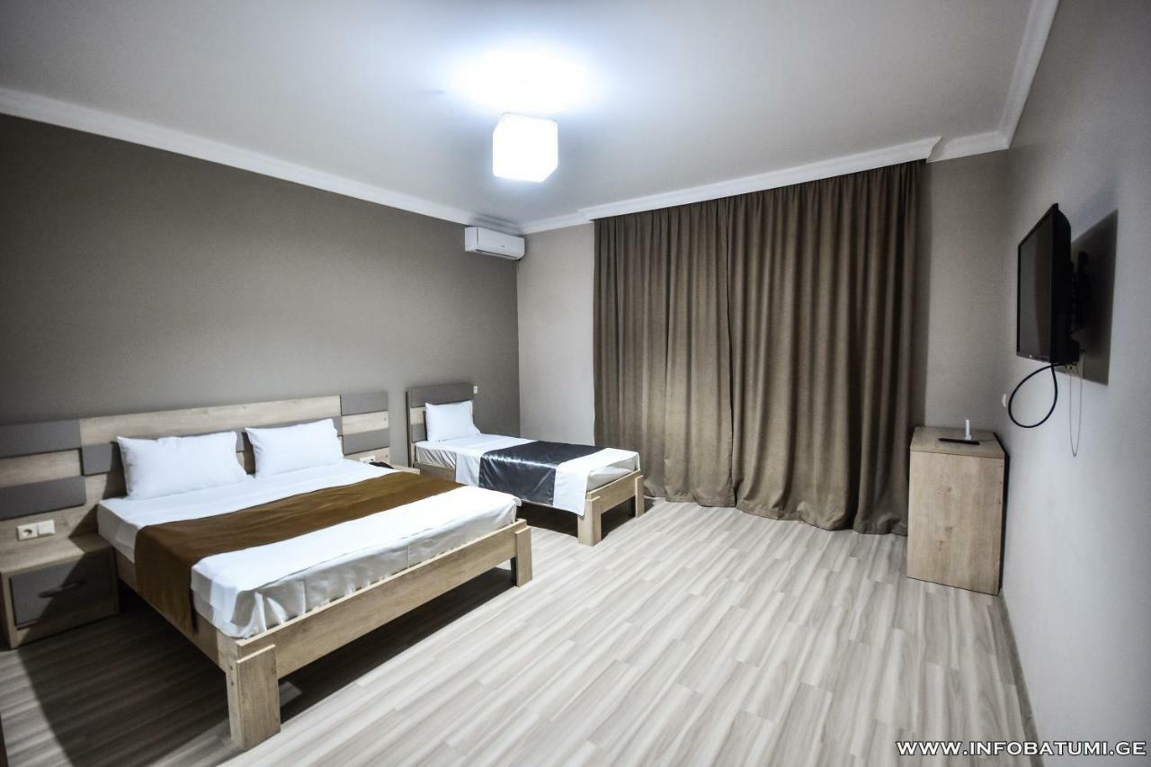 Hotel Wave Batumi Eksteriør bilde