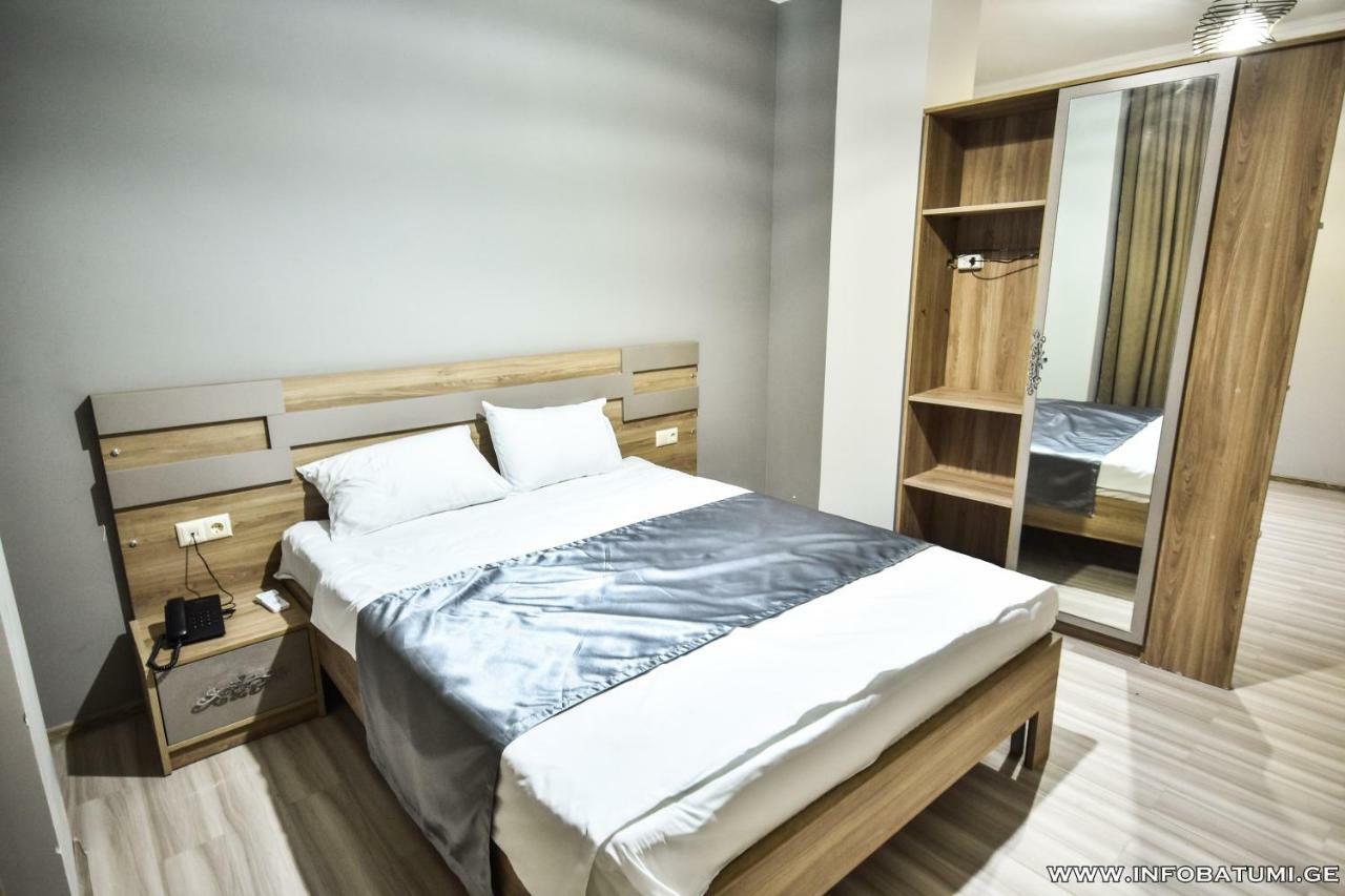 Hotel Wave Batumi Eksteriør bilde