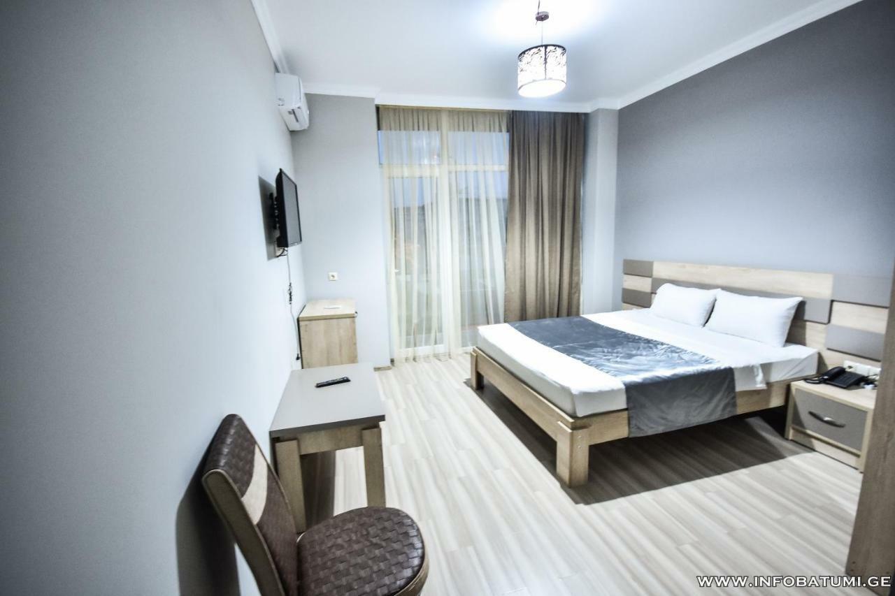 Hotel Wave Batumi Eksteriør bilde